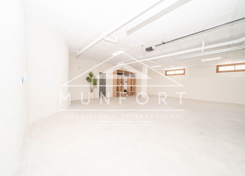 4 soverom Villa til salgs i Algorfa med svømmebasseng garasje - € 845 000 (Ref: 9650459)