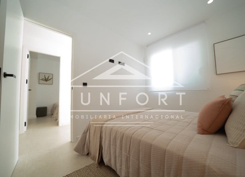 2 bedroom Bungalow for sale in Torre de la Horadada with pool - € 375,000 (Ref: 9653319)
