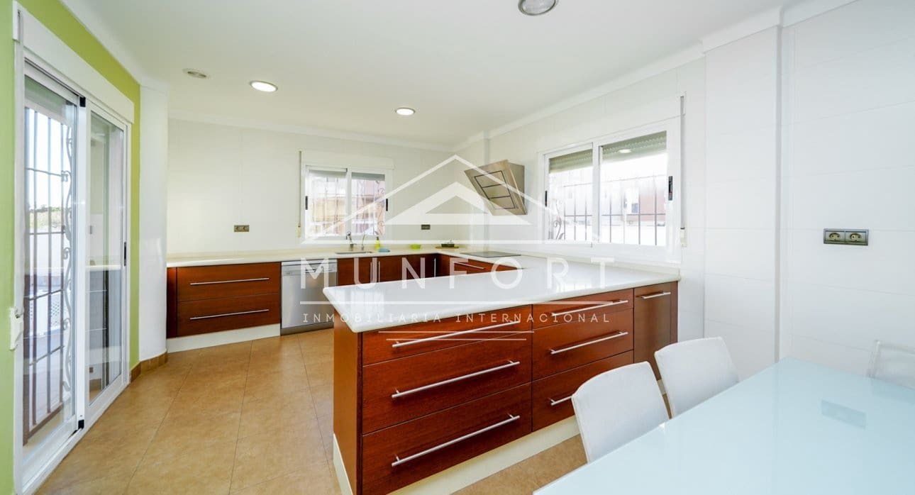 5 slaapkamer Villa te koop in Santiago de la Ribera met zwembad - € 849.000 (Ref: 9667216)