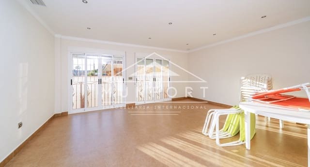 5 Zimmer Villa zu verkaufen in Santiago de la Ribera mit Pool - 799.900 € (Ref: 9667216)