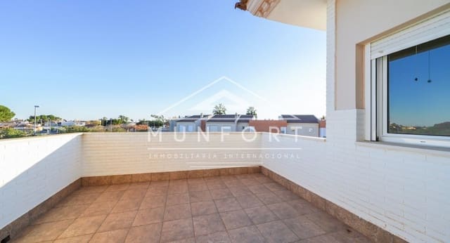 5 Zimmer Villa zu verkaufen in Santiago de la Ribera mit Pool - 799.900 € (Ref: 9667216)