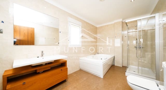 5 Zimmer Villa zu verkaufen in Santiago de la Ribera mit Pool - 799.900 € (Ref: 9667216)
