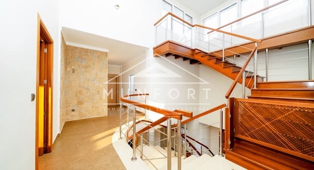 5 Zimmer Villa zu verkaufen in Santiago de la Ribera mit Pool - 799.900 € (Ref: 9667216)