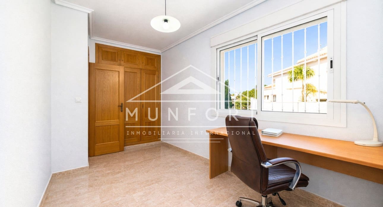 3 soveværelse Semi-Rækkehus til salg i Santiago de la Ribera - € 394.900 (Ref: 9667219)