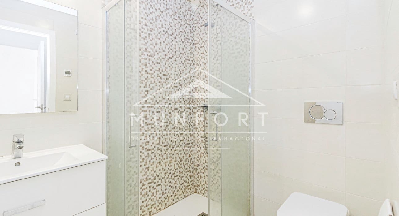 2 soveværelse Lejlighed til salg i Orihuela Costa med swimmingpool - € 245.000 (Ref: 9669348)