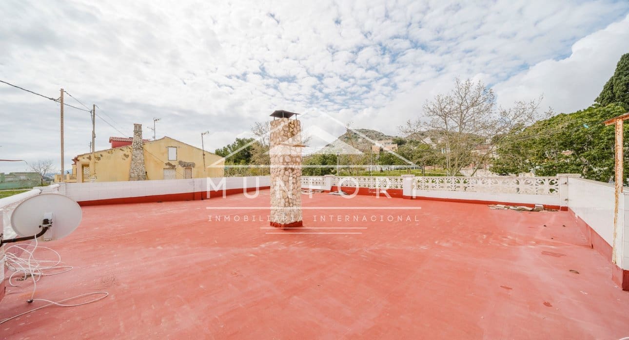 4 bedroom Villa for sale in El Carmoli - € 265,000 (Ref: 9674765)