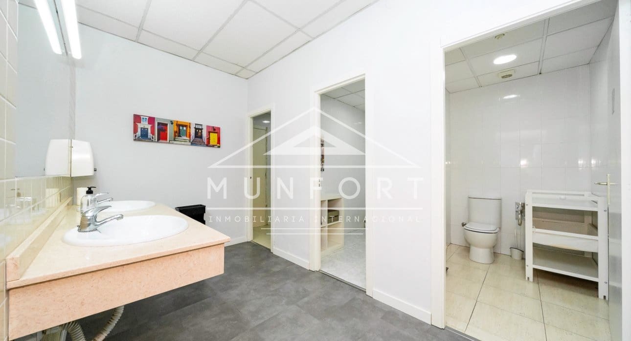 12 bedroom Office for sale in Murcia city - € 1,400,000 (Ref: 9675978)