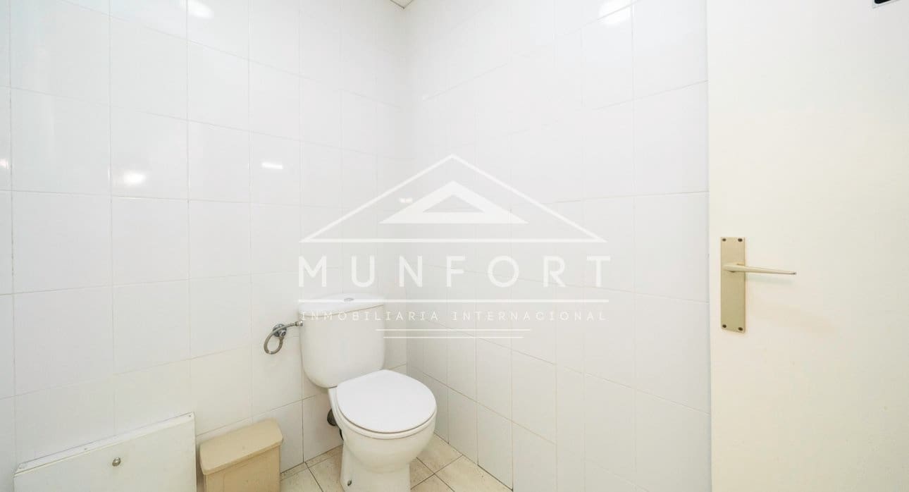 12 bedroom Office for sale in Murcia city - € 1,400,000 (Ref: 9675978)