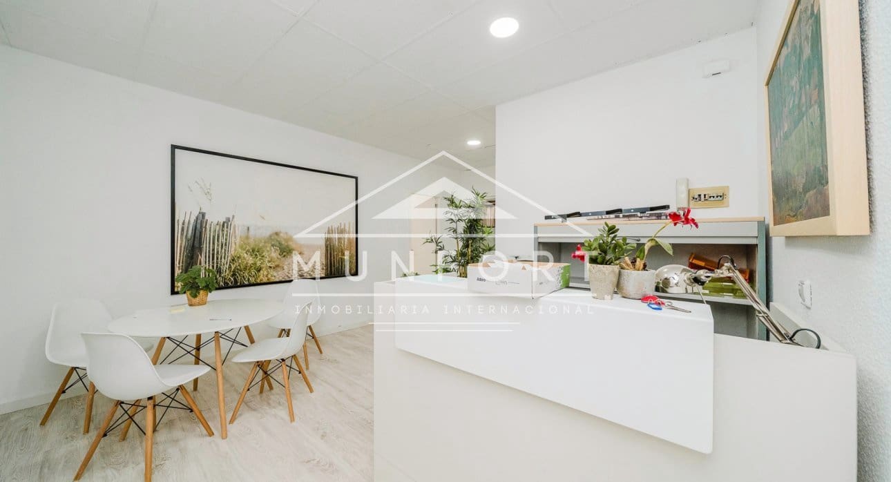 12 bedroom Office for sale in Murcia city - € 1,400,000 (Ref: 9675978)