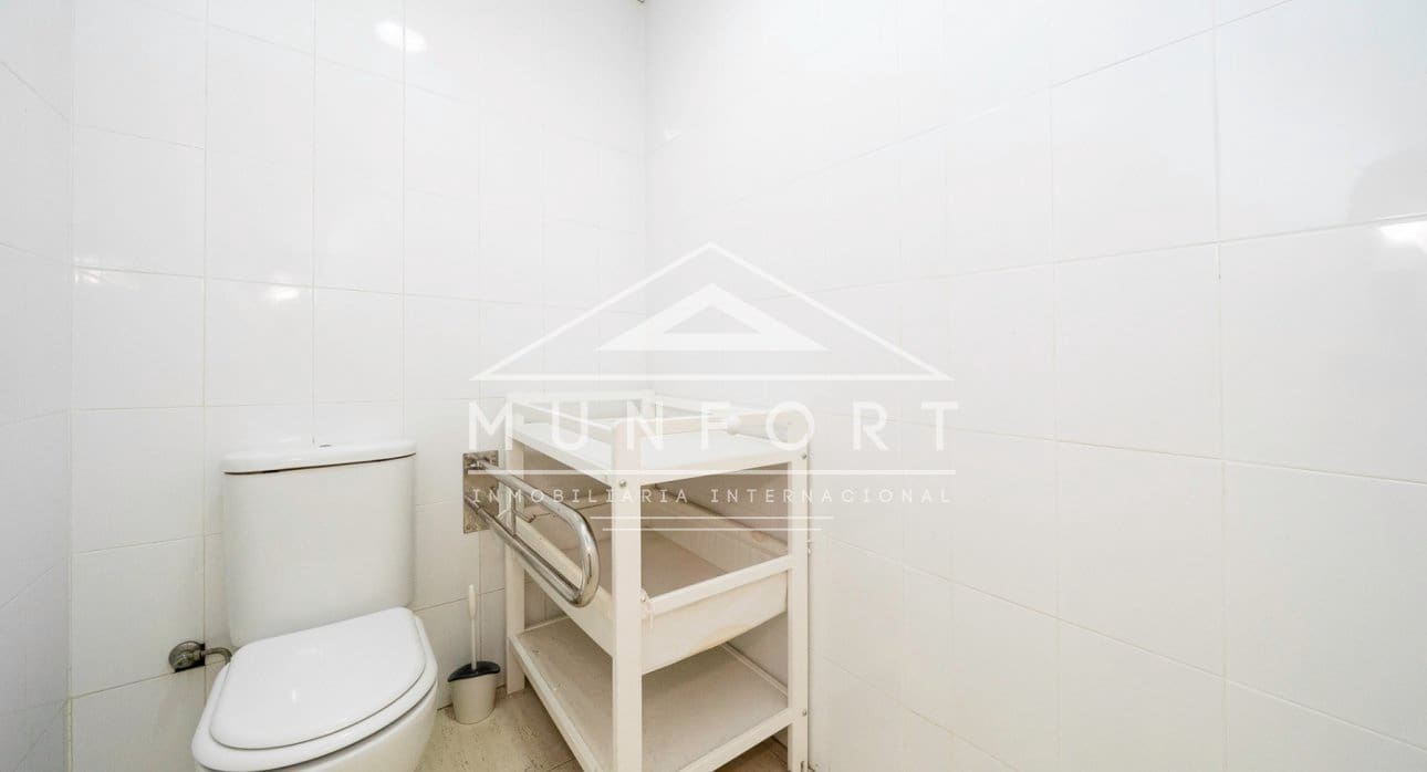 12 bedroom Office for sale in Murcia city - € 1,400,000 (Ref: 9675978)