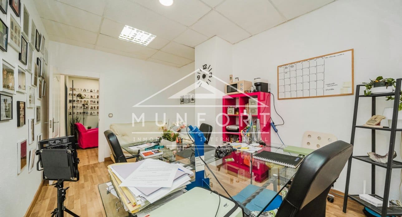 12 bedroom Office for sale in Murcia city - € 1,400,000 (Ref: 9675978)