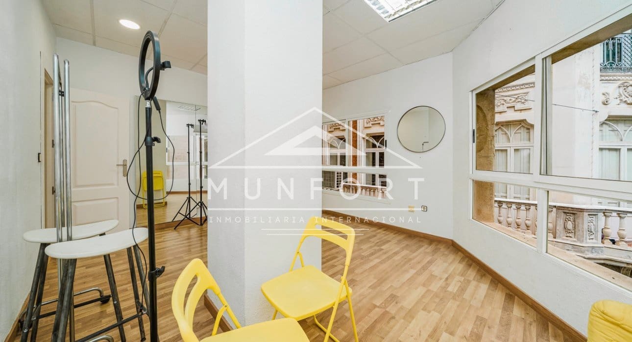 12 bedroom Office for sale in Murcia city - € 1,400,000 (Ref: 9675978)