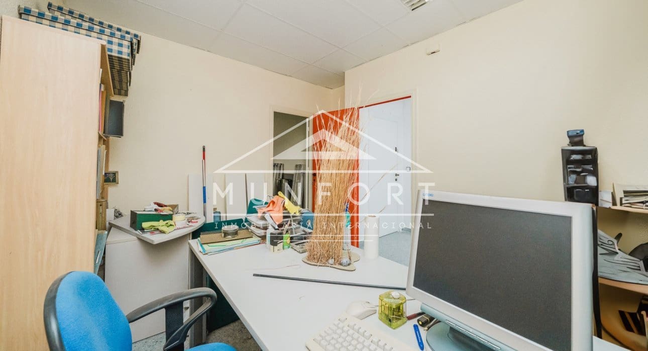 12 bedroom Office for sale in Murcia city - € 1,400,000 (Ref: 9675978)
