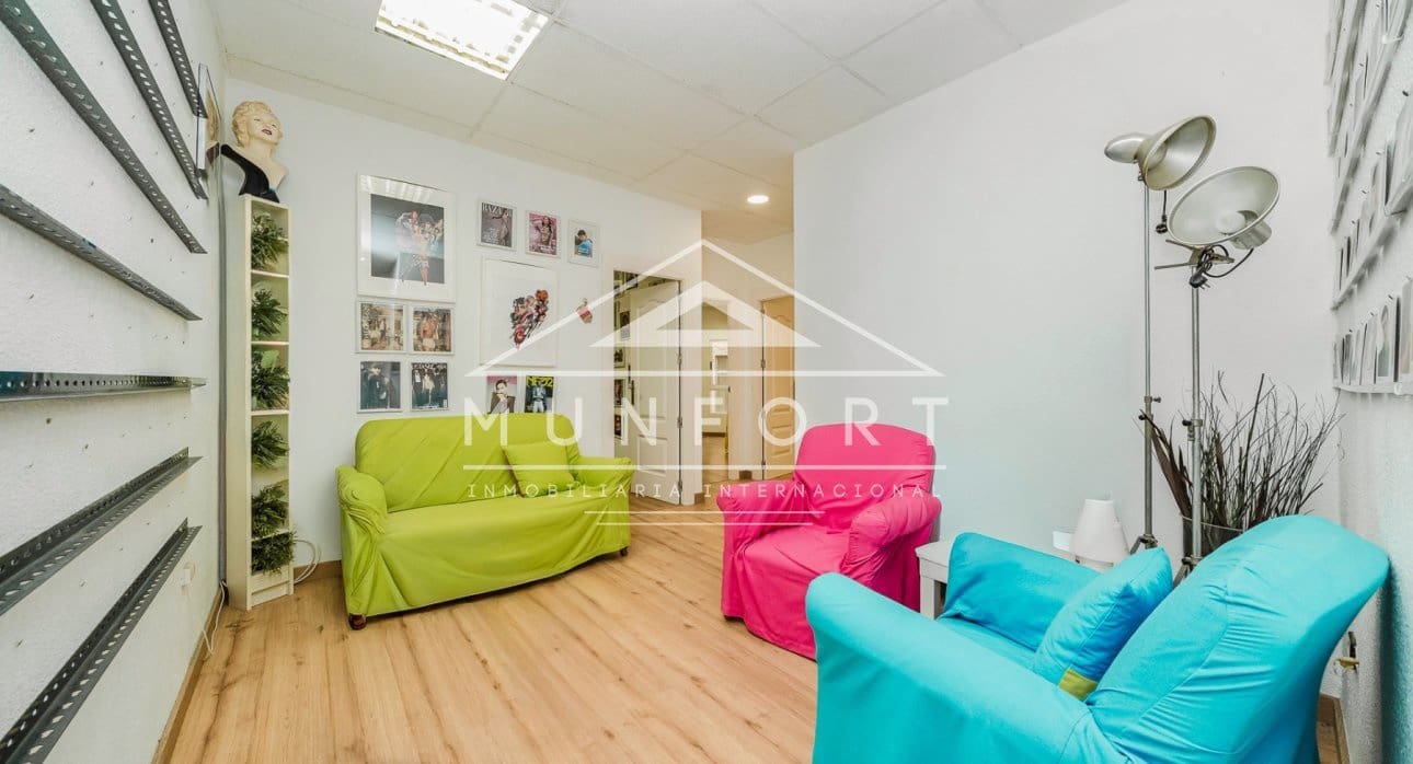 12 bedroom Office for sale in Murcia city - € 1,400,000 (Ref: 9675978)