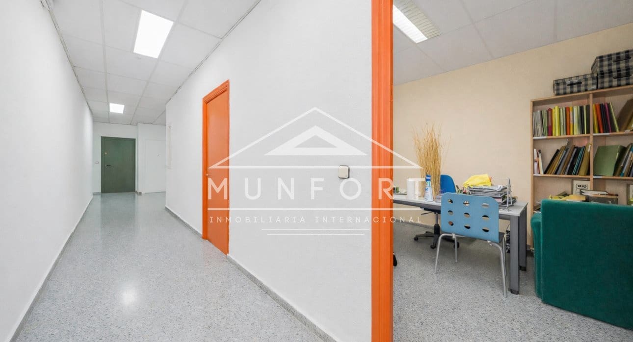 12 bedroom Office for sale in Murcia city - € 1,400,000 (Ref: 9675978)