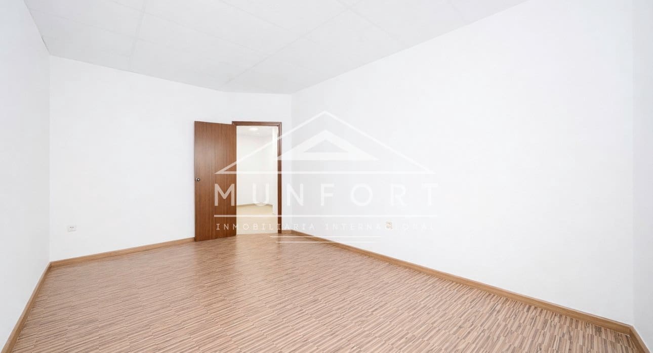 12 bedroom Office for sale in Murcia city - € 1,400,000 (Ref: 9675978)