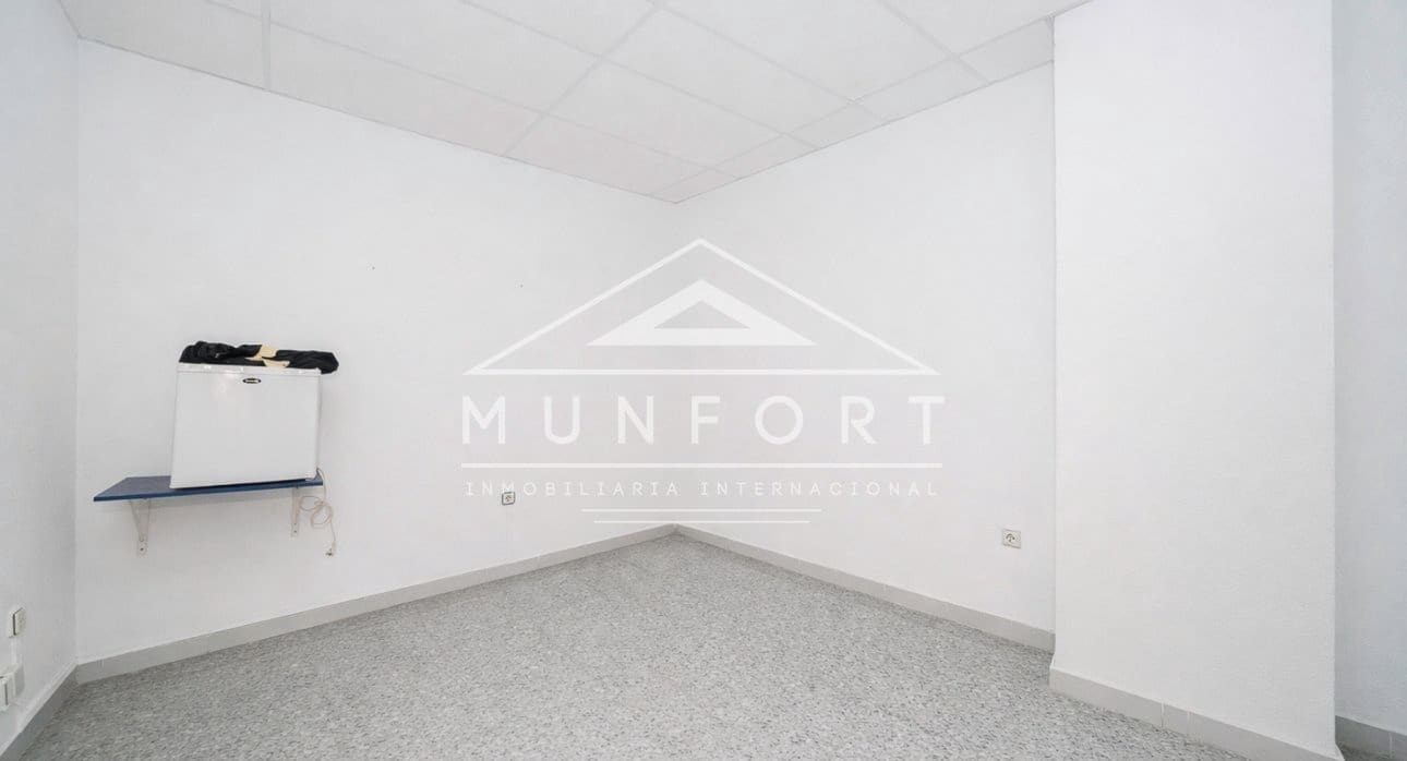 12 bedroom Office for sale in Murcia city - € 1,400,000 (Ref: 9675978)