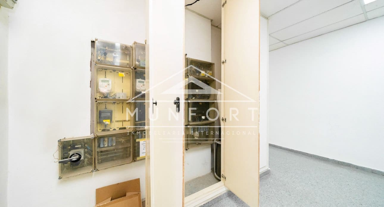 12 bedroom Office for sale in Murcia city - € 1,400,000 (Ref: 9675978)