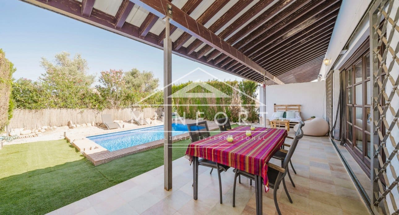 2 sovrum Villa till salu i Sucina med pool - 299 900 € (Ref: 9676311)