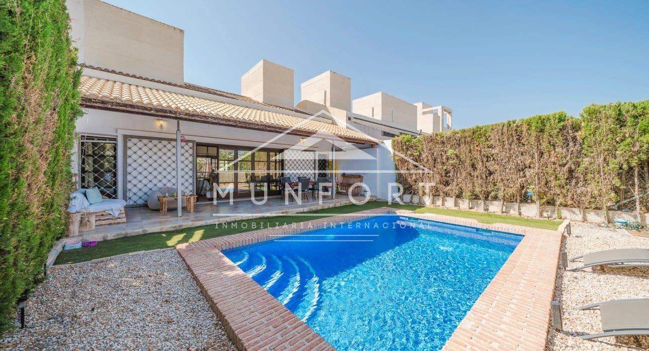 2 sovrum Villa till salu i Sucina med pool - 299 900 € (Ref: 9676311)