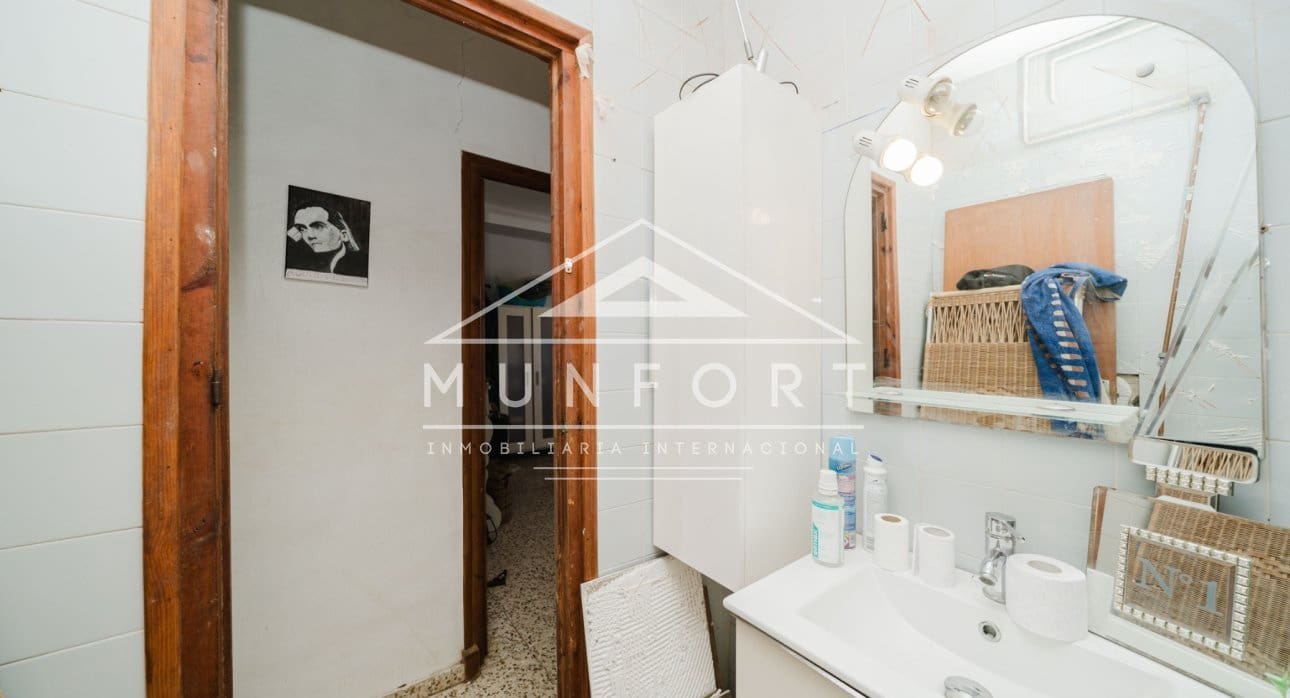 5 slaapkamer Halfvrijstaande villa te koop in Los Urrutias - € 215.000 (Ref: 9676314)