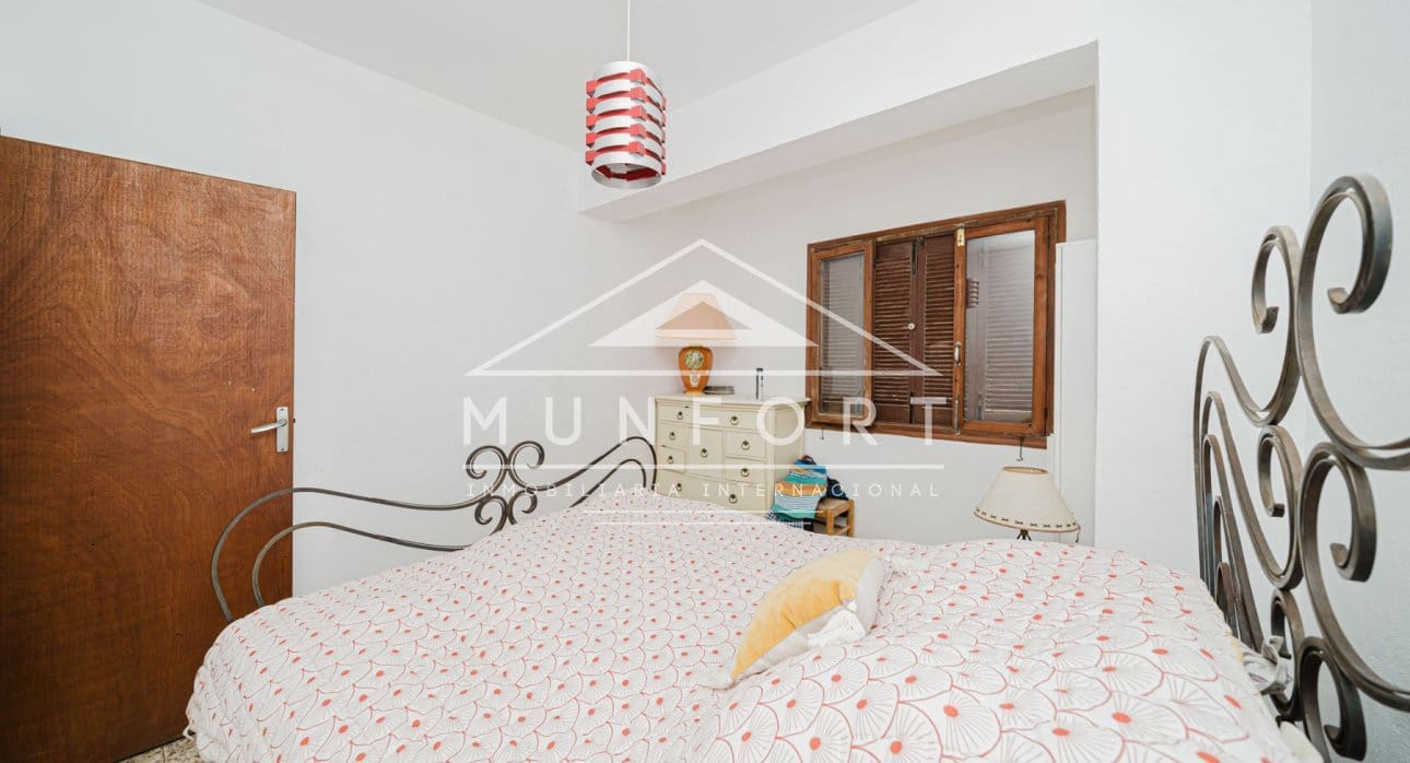 5 slaapkamer Halfvrijstaande villa te koop in Los Urrutias - € 215.000 (Ref: 9676314)