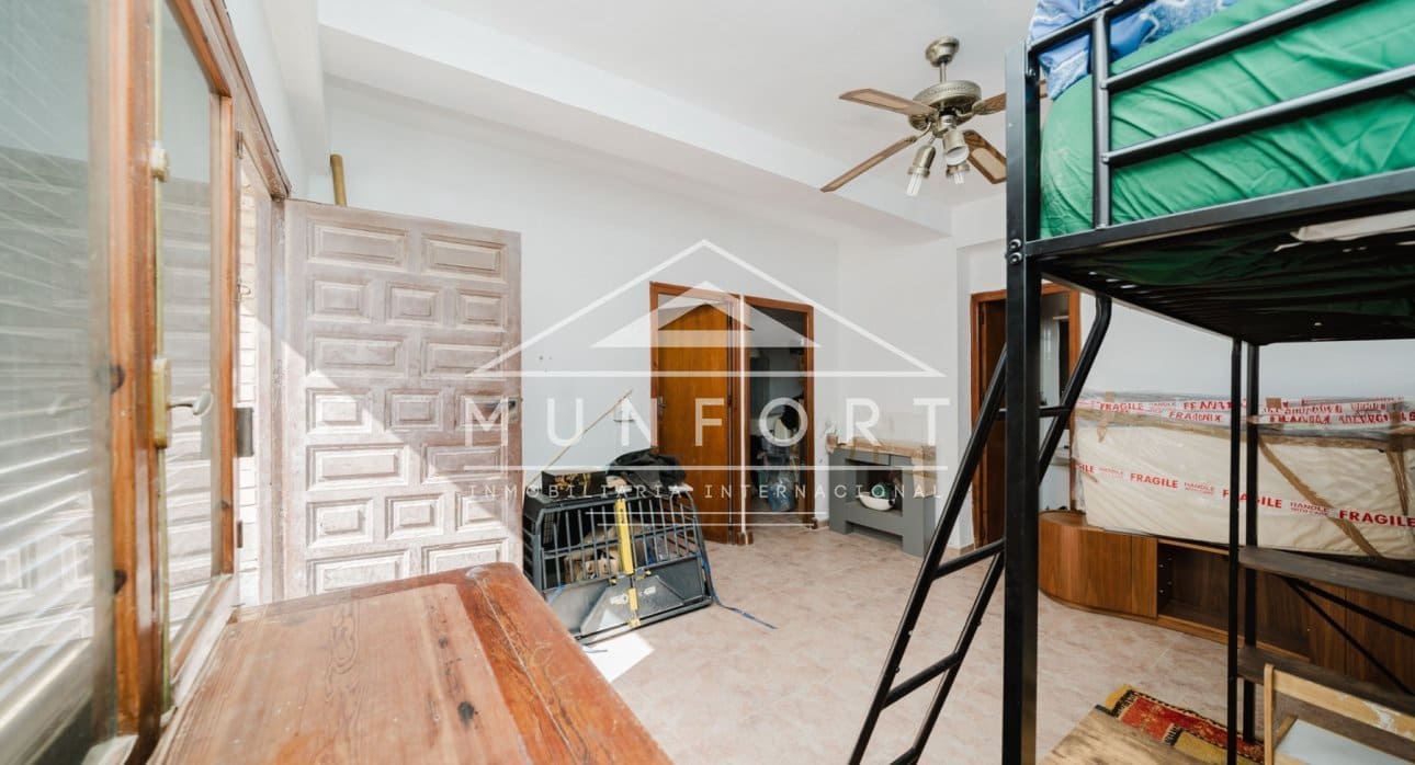 5 slaapkamer Halfvrijstaande villa te koop in Los Urrutias - € 215.000 (Ref: 9676314)