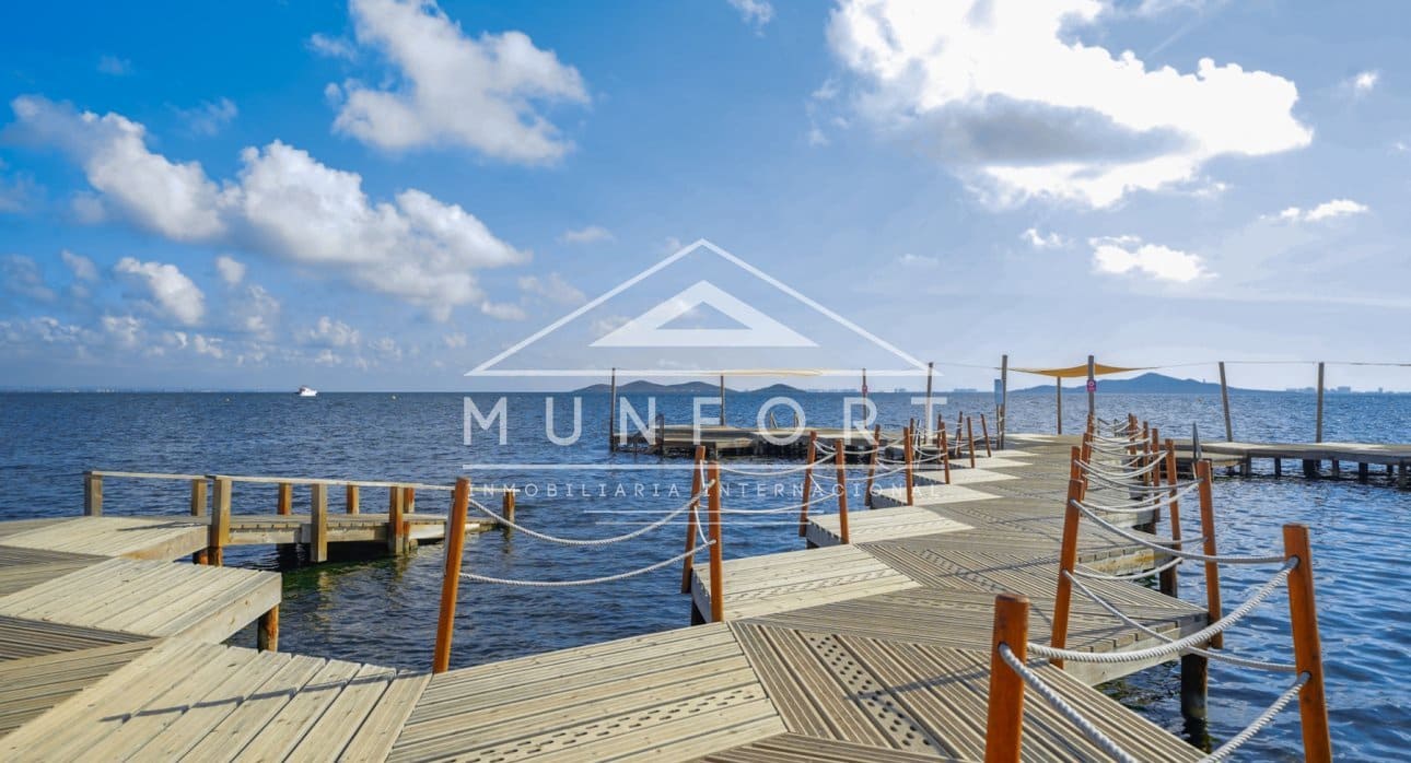 5 slaapkamer Halfvrijstaande villa te koop in Los Urrutias - € 215.000 (Ref: 9676314)