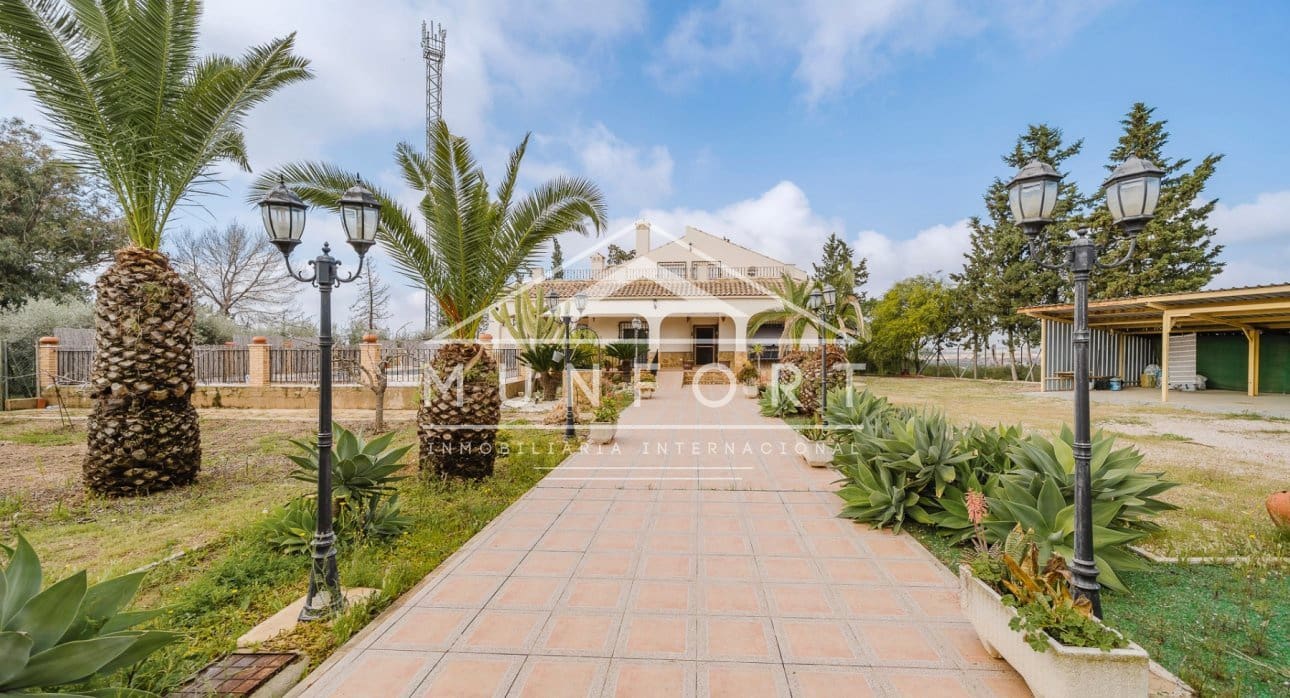 5 soverom Villa til salgs i Valle del Sol med svømmebasseng - € 529 000 (Ref: 9679291)