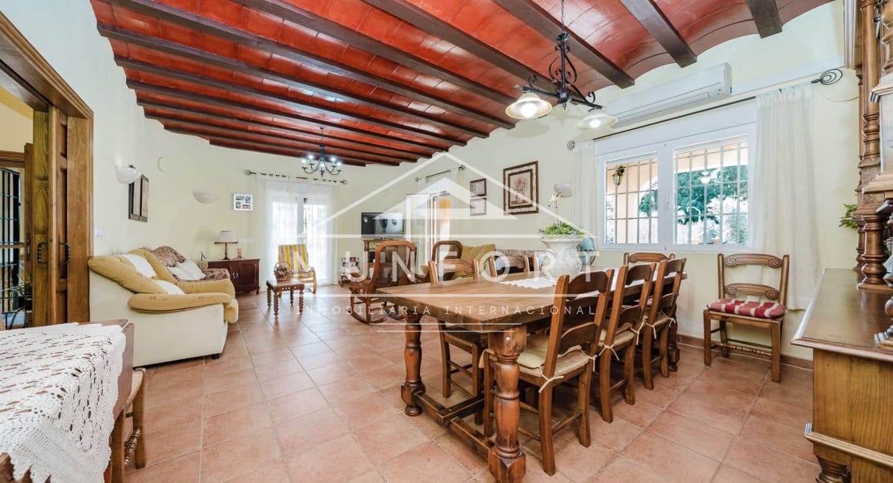 5 soverom Villa til salgs i Valle del Sol med svømmebasseng - € 529 000 (Ref: 9679291)