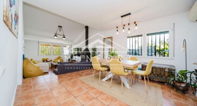 4 bedroom Villa for sale in Santiago de la Ribera, San Javier with pool - € 527,000 (Ref: 9679292)