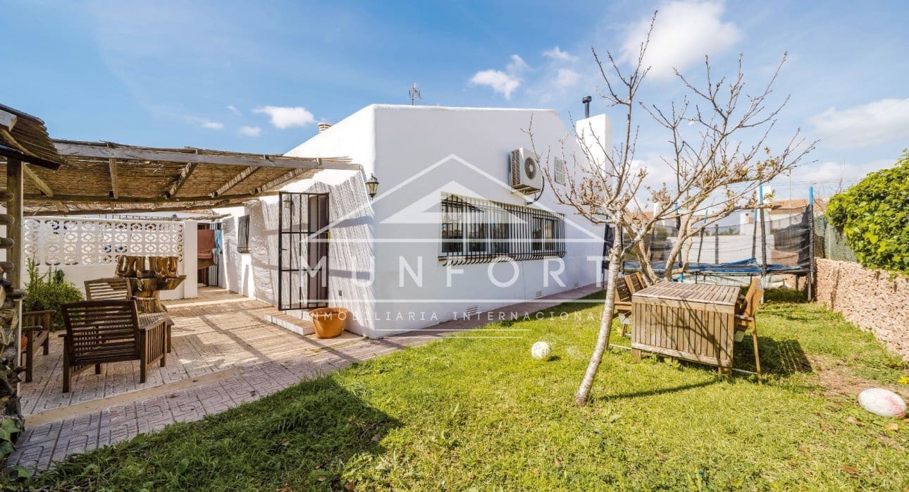 4 bedroom Villa for sale in Santiago de la Ribera with pool - € 527,000 (Ref: 9679292)