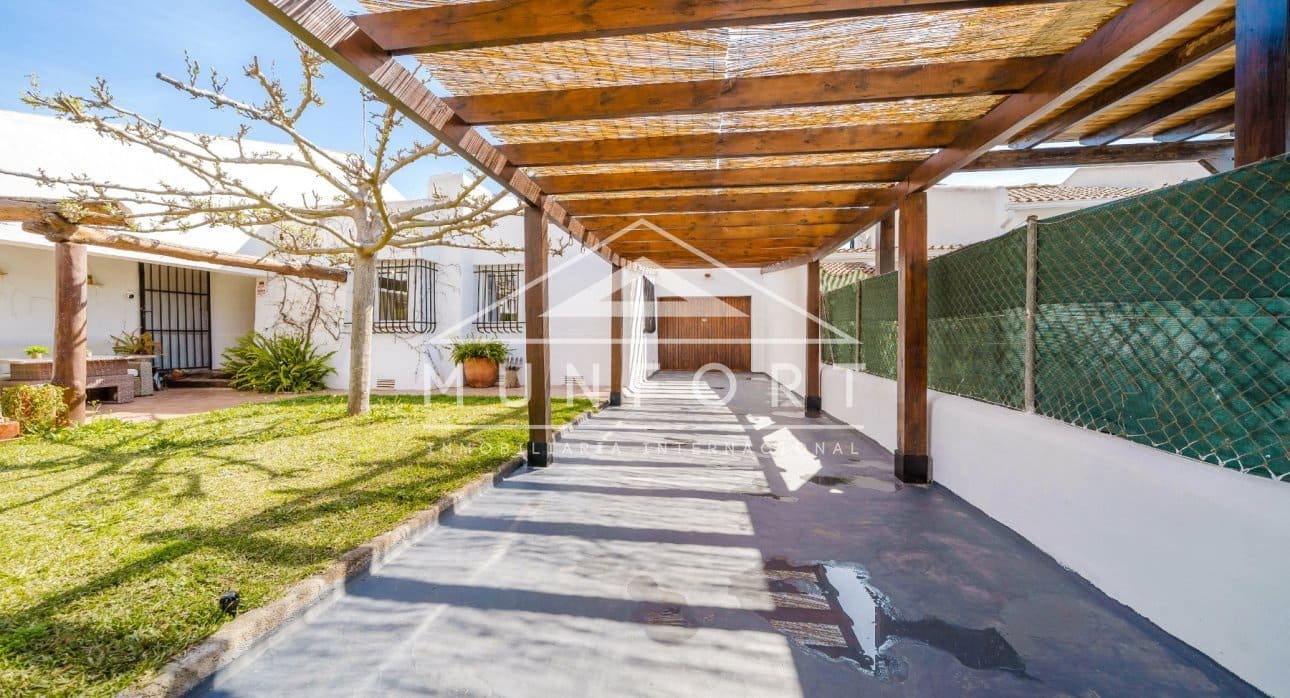 4 bedroom Villa for sale in Santiago de la Ribera with pool - € 527,000 (Ref: 9679292)