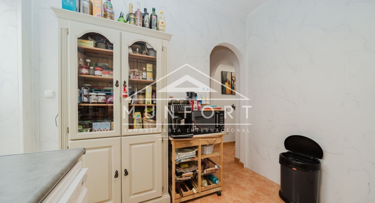 2 soveværelse Lejlighed til salg i Torrevieja med swimmingpool - € 195.000 (Ref: 9694252)