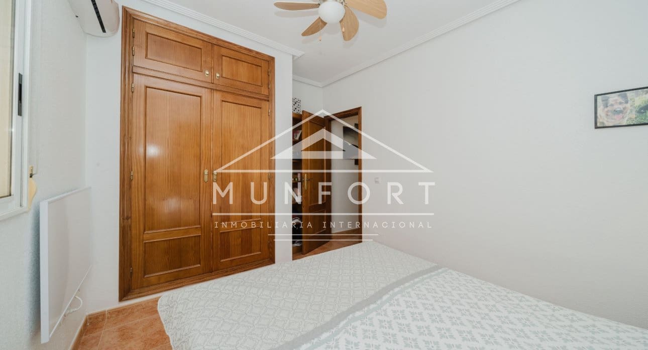 2 soveværelse Lejlighed til salg i Torrevieja med swimmingpool - € 195.000 (Ref: 9694252)