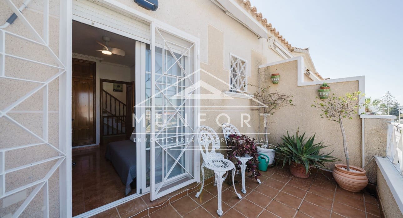 2 soveværelse Lejlighed til salg i Torrevieja med swimmingpool - € 195.000 (Ref: 9694252)