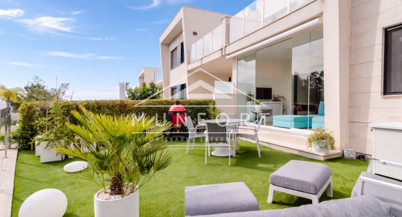 2 Zimmer Bungalow zu verkaufen in Pilar de la Horadada mit Pool - 299.950 € (Ref: 9699828)