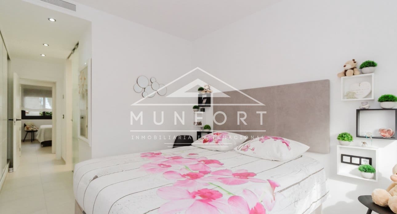 2 Zimmer Bungalow zu verkaufen in Pilar de la Horadada mit Pool - 299.950 € (Ref: 9699828)