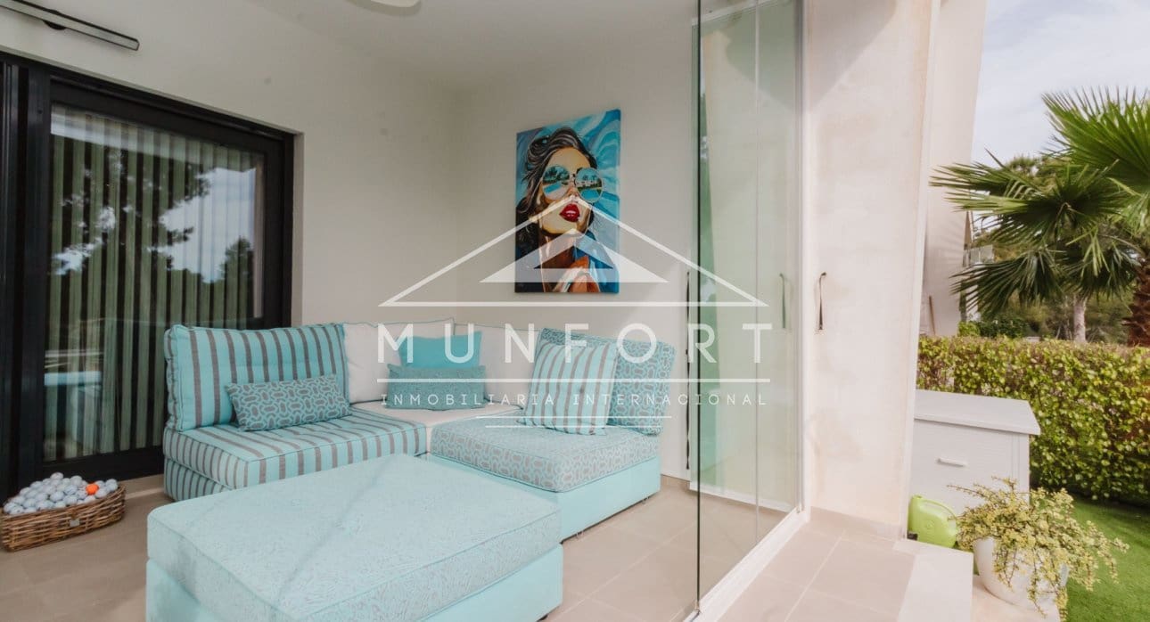 2 Zimmer Bungalow zu verkaufen in Pilar de la Horadada mit Pool - 299.950 € (Ref: 9699828)