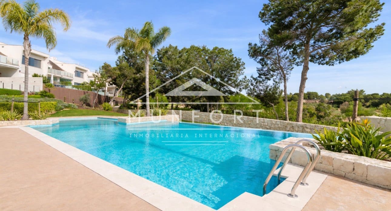 2 Zimmer Bungalow zu verkaufen in Pilar de la Horadada mit Pool - 299.950 € (Ref: 9699828)