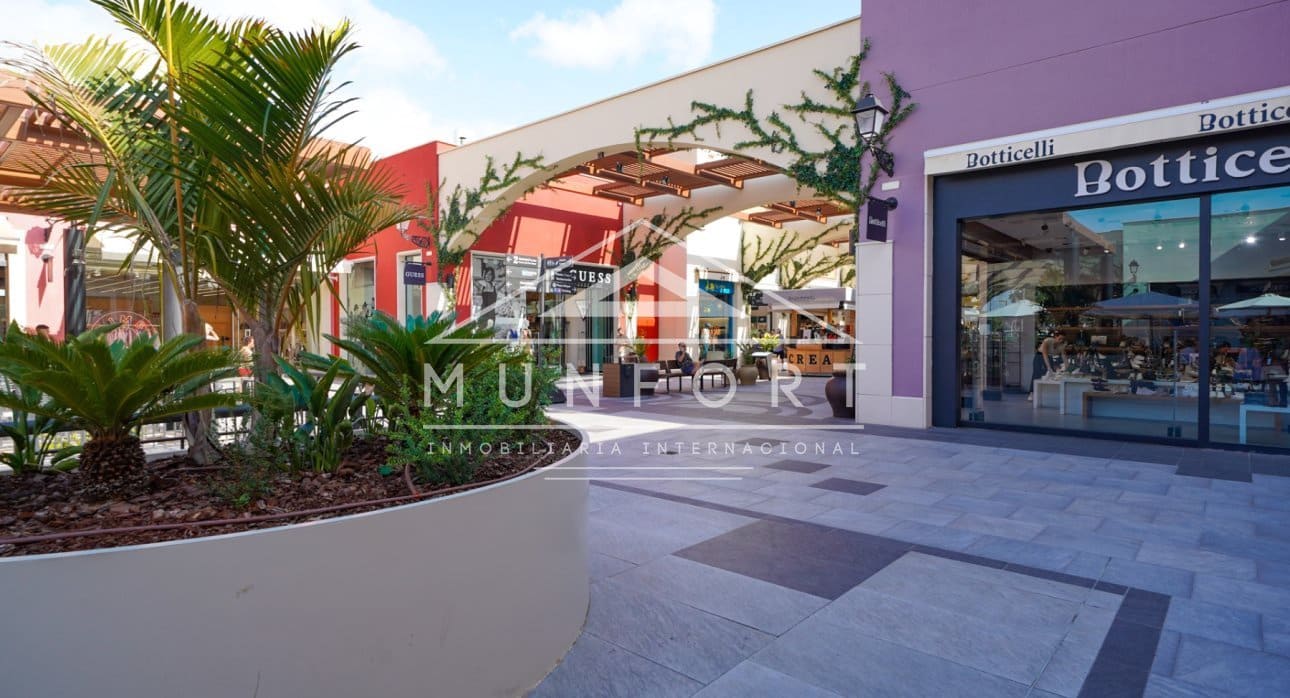 3 bedroom Villa for sale in La Regia with pool - € 239,900 (Ref: 9699829)