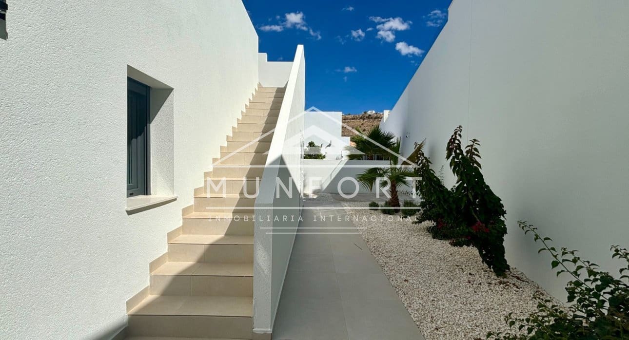 3 bedroom Villa for sale in Rojales with pool - € 479,000 (Ref: 9699830)