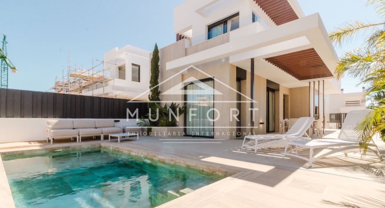 3 bedroom Villa for sale in Torre-Pacheco with pool - € 660,900 (Ref: 9700003)