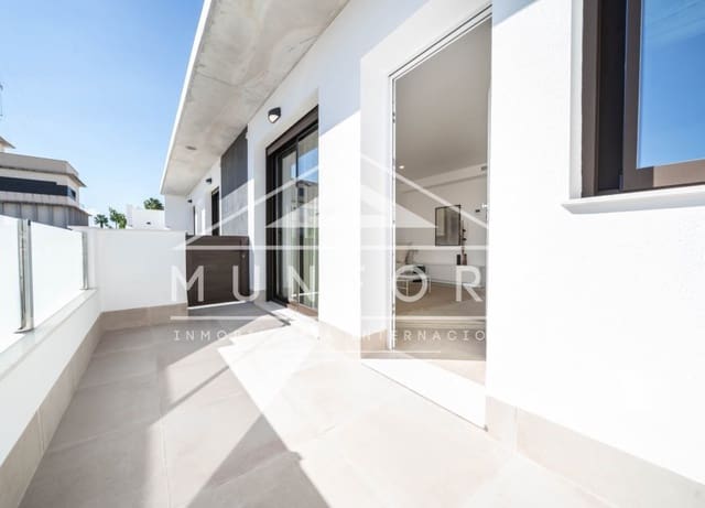 Bungalow de 2 habitaciones en San Pedro del Pinatar ciudad, San Pedro del Pinatar en venta con piscina garaje - 319.900 € (Ref: 9709099)