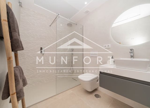 2 makuuhuone Bungalow myytävänä paikassa San Pedro del Pinatar ciudad, San Pedro del Pinatar mukana uima-altaan 
autotalli - 319 900 € (Ref: 9709099)