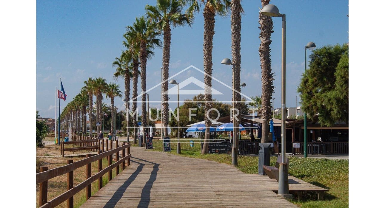 2 bedroom Bungalow for sale in Torre de la Horadada with pool - € 225,000 (Ref: 9716757)