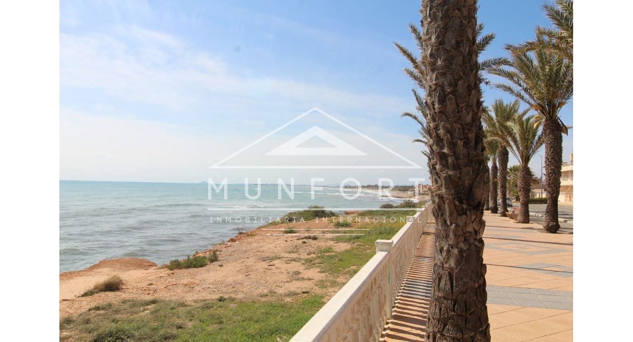 2 bedroom Bungalow for sale in Torre de la Horadada with pool - € 225,000 (Ref: 9716757)