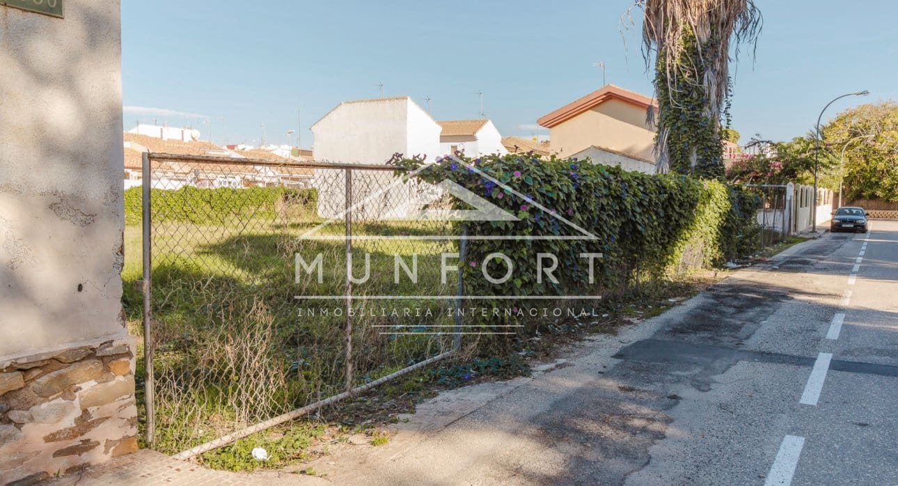 Building Plot for sale in San Pedro del Pinatar - € 839,000 (Ref: 9720846)