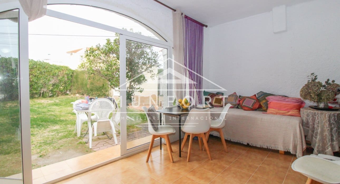 2 bedroom Villa for sale in La Florida - € 189,900 (Ref: 9720851)