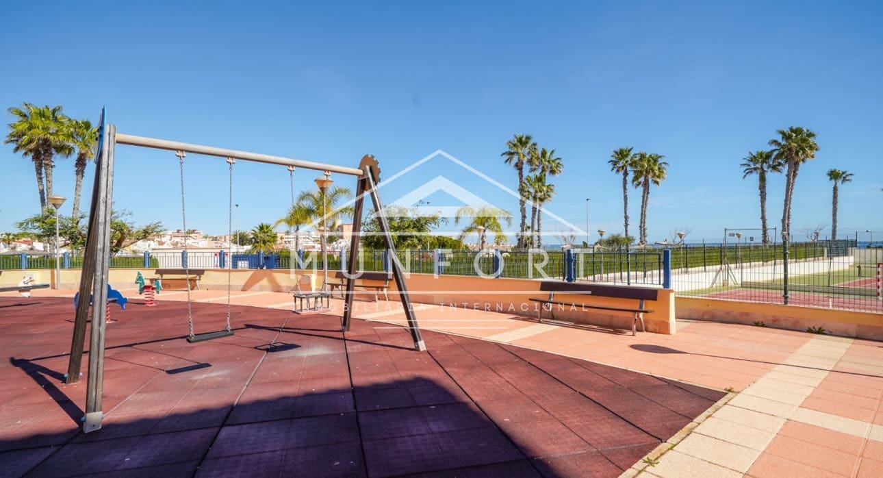 2 sovrum Lägenhet till salu i Torre de la Horadada med pool - 349 900 € (Ref: 9720852)